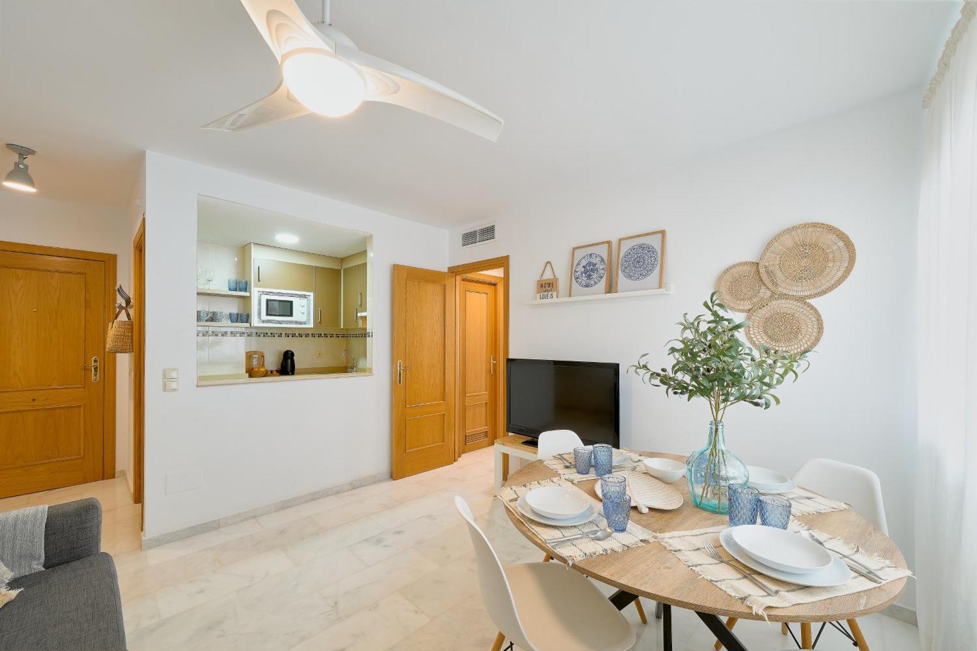 Fuengirola Beach Apartment By Stay Belonio Exterior photo