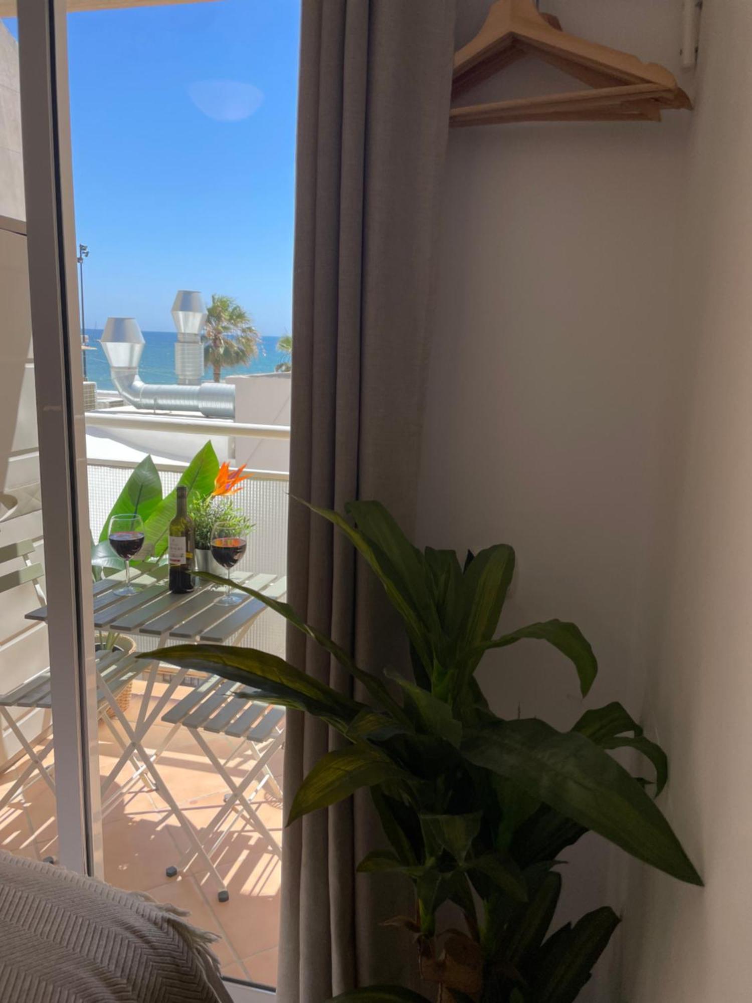 Fuengirola Beach Apartment By Stay Belonio Exterior photo