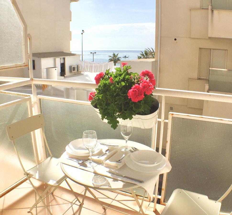 Fuengirola Beach Apartment By Stay Belonio Exterior photo